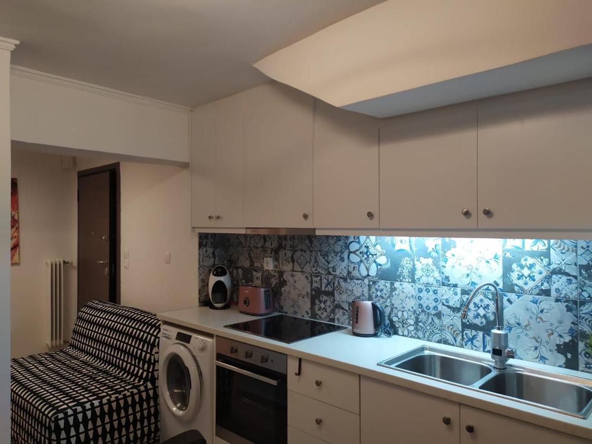 Stylish, Comfortable, Basement Loft-Like Apartment With Amenities Athens Ngoại thất bức ảnh