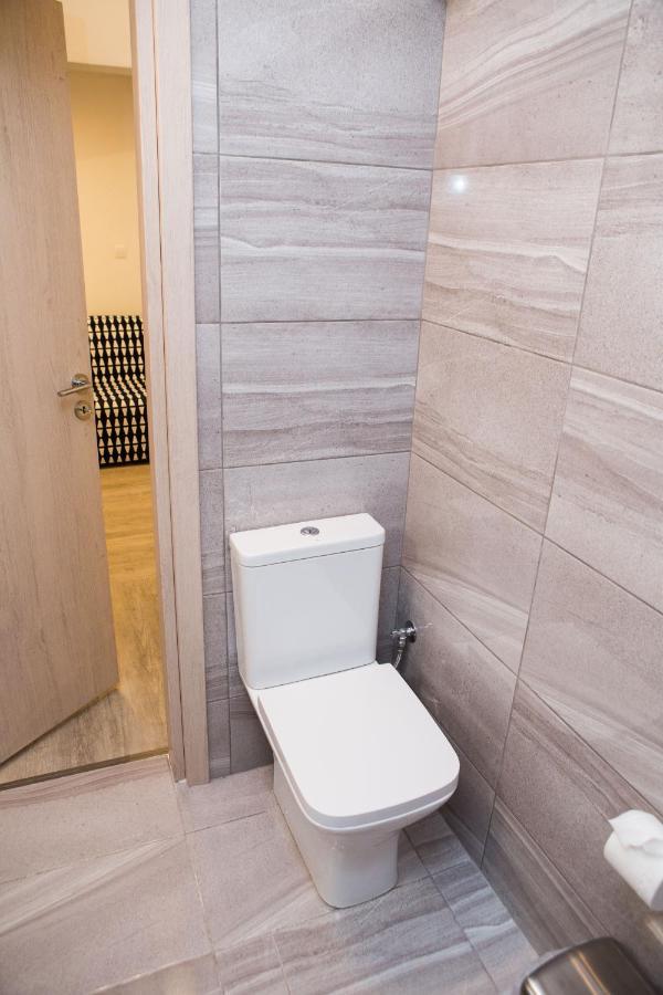 Stylish, Comfortable, Basement Loft-Like Apartment With Amenities Athens Ngoại thất bức ảnh