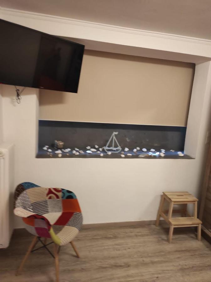 Stylish, Comfortable, Basement Loft-Like Apartment With Amenities Athens Ngoại thất bức ảnh