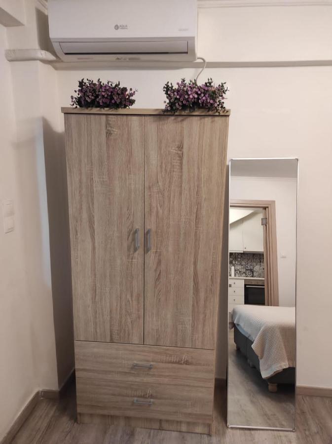 Stylish, Comfortable, Basement Loft-Like Apartment With Amenities Athens Ngoại thất bức ảnh