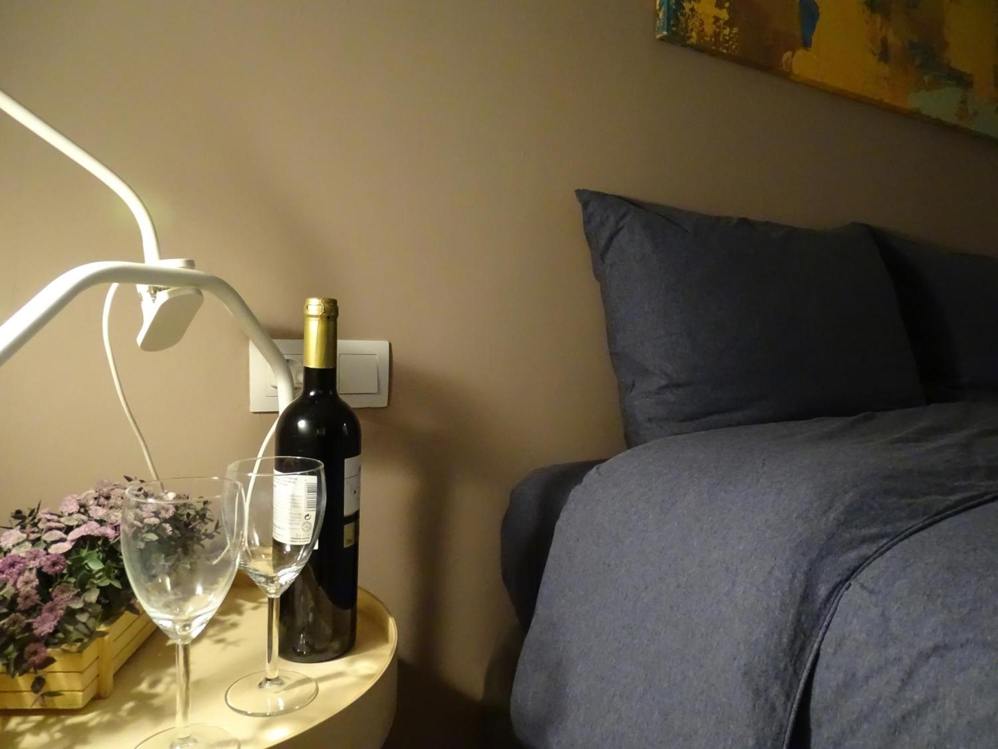 Stylish, Comfortable, Basement Loft-Like Apartment With Amenities Athens Ngoại thất bức ảnh
