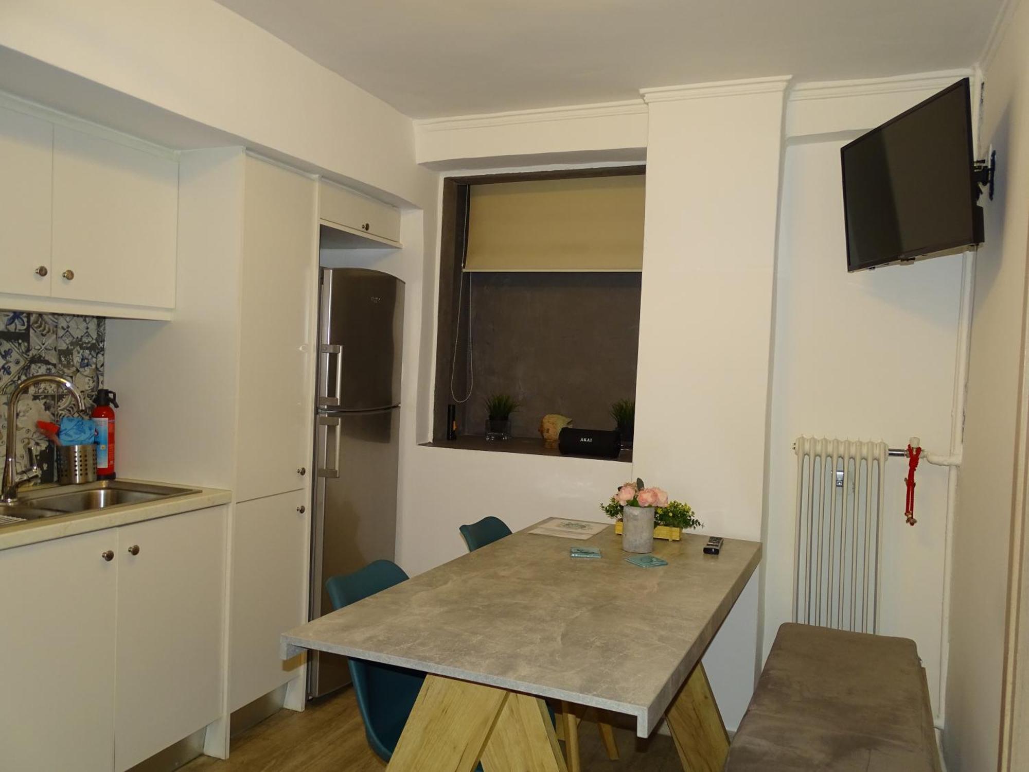Stylish, Comfortable, Basement Loft-Like Apartment With Amenities Athens Ngoại thất bức ảnh